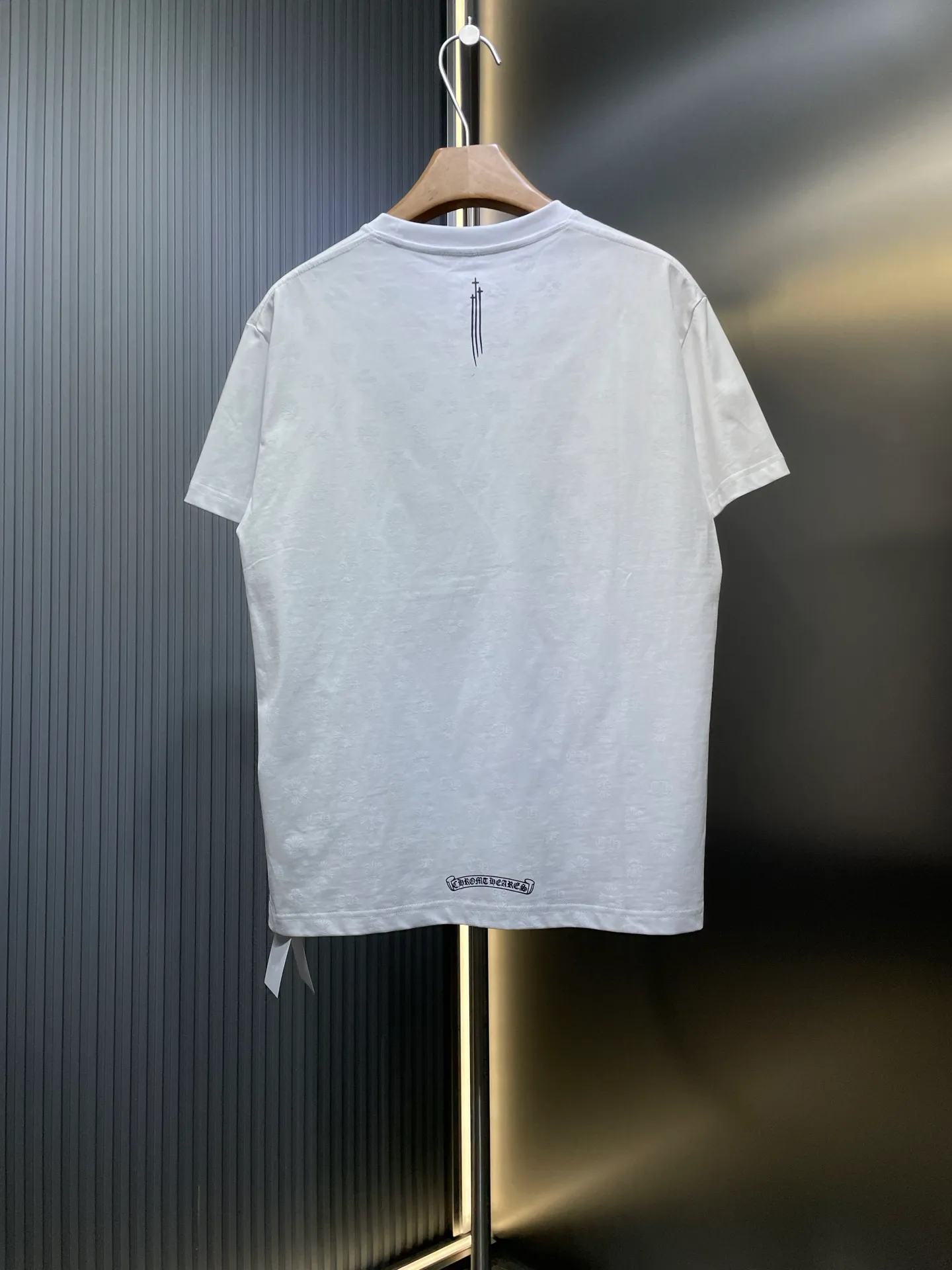 🅿️280 Chrome Hearts 🌟【Top Original】20th Anniversary Vegas Limited Short Sleeves Process description: The fabric is made of 26-woven 200g cotton, ready-to-wear washing process, the printing uses ink printing process + photo glue process, the overall routing is straight and delicate, the fabric is comfortable and soft, the color is consistent and no color difference. It can be matched with the same style to create a fashionable look, control various occasions, customized accessories, complete three standards, the same style for men and women! ⚠️Color: black and white ⚠️Size: SML